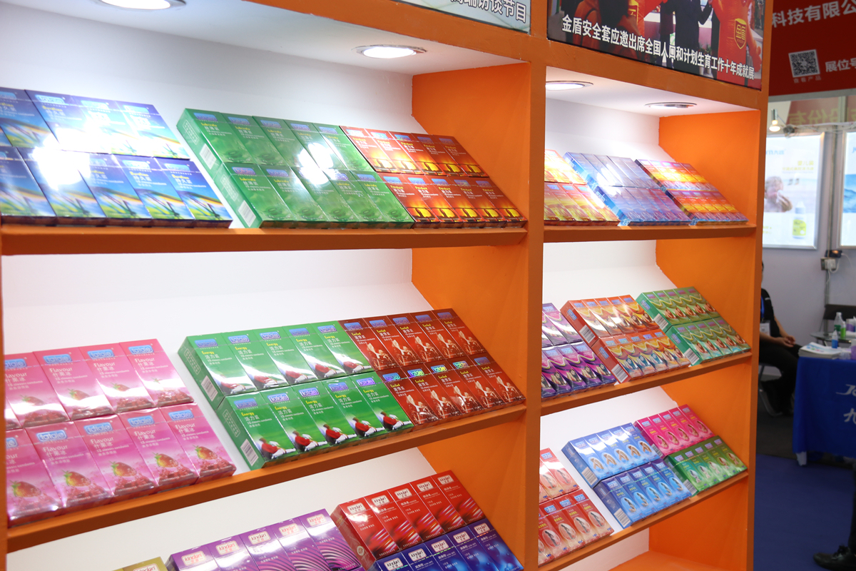 產(chǎn)品有特色、價(jià)格好操作，康祥避孕套閃亮國藥會(huì)！(圖3)